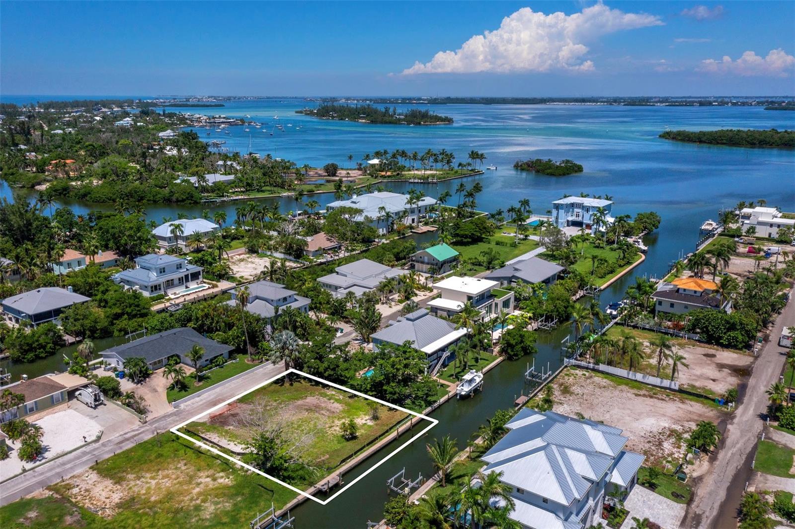 Land at 570 DE NARVAEZ DR, LONGBOAT KEY