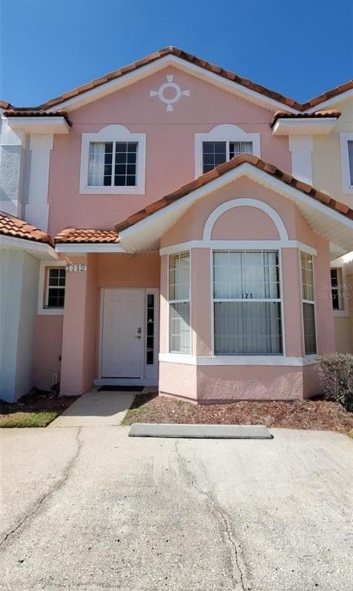 1112 S BEACH CIR