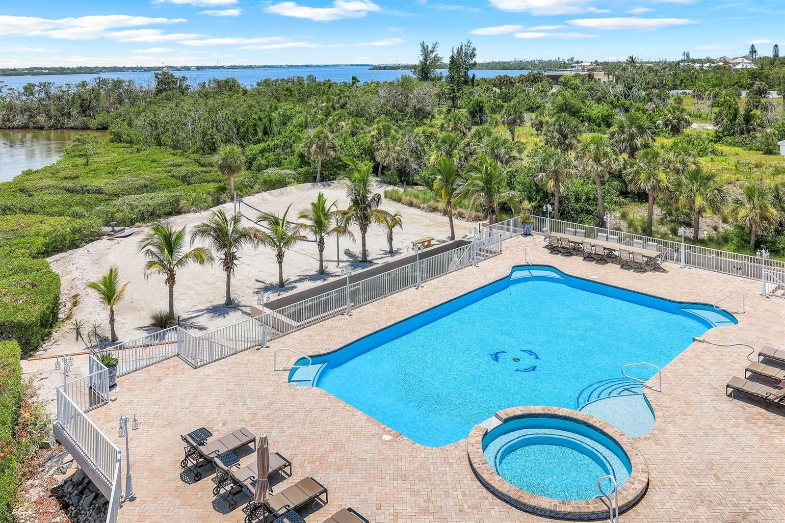 beautiful heated pool with spa and beach volley ball court and bocce court - 7159 MANASOTA KEY RD, ENGLEWOOD