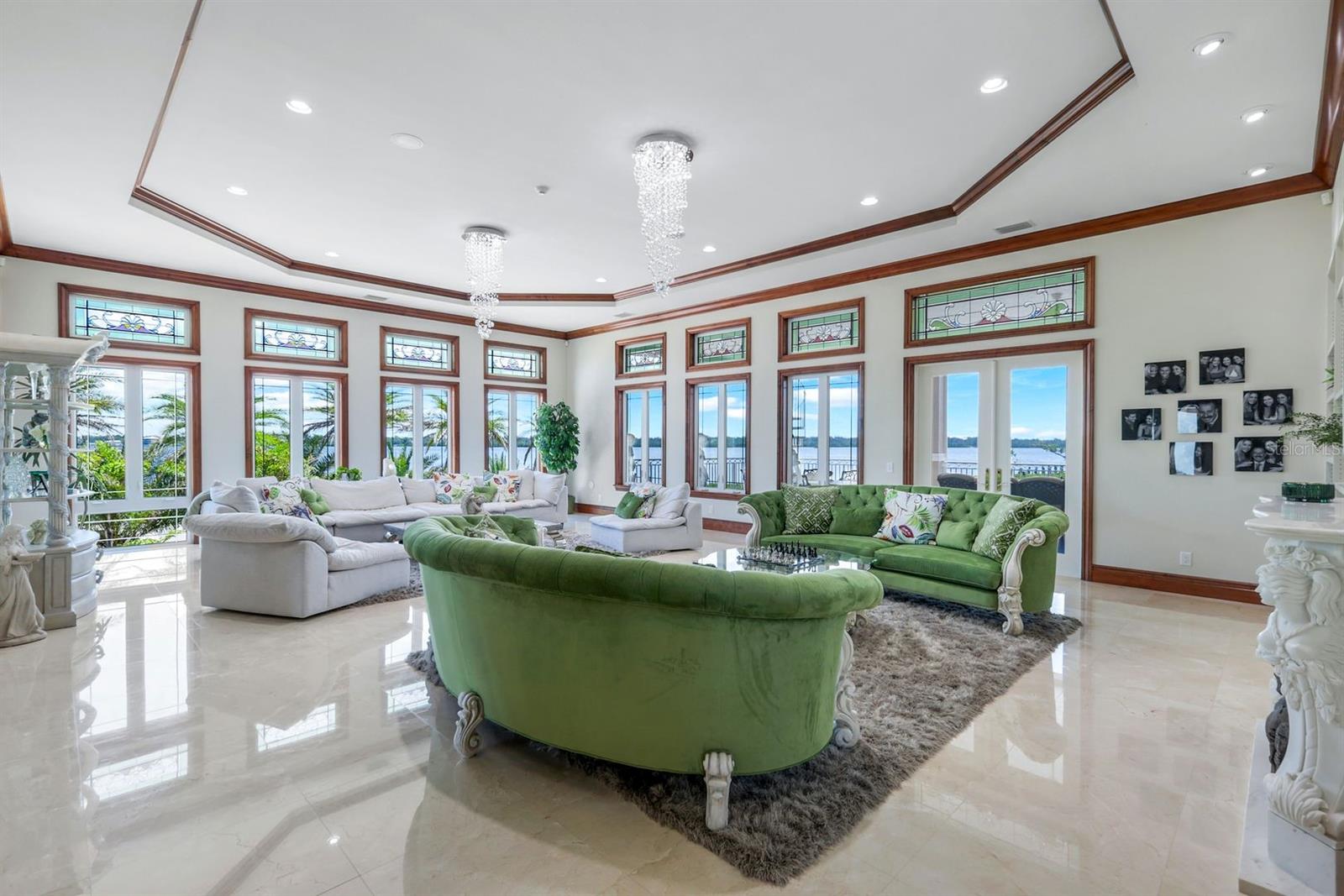 living room with views - 7159 MANASOTA KEY RD, ENGLEWOOD