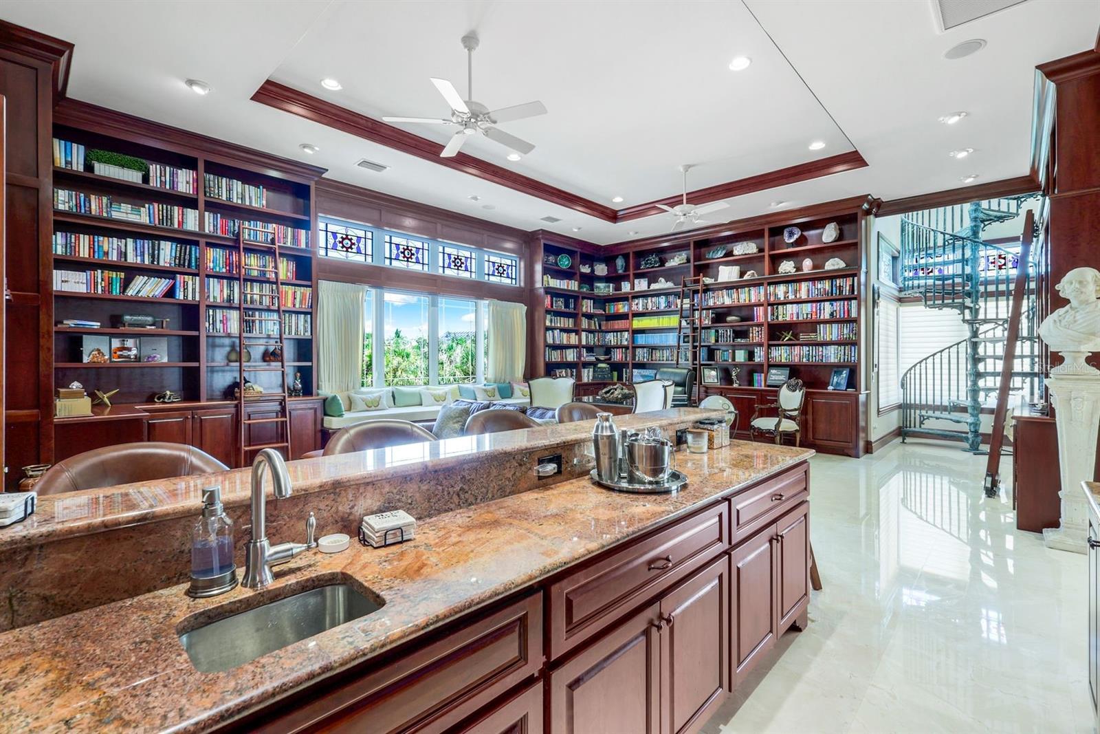 Library with beautiful details - 7159 MANASOTA KEY RD, ENGLEWOOD