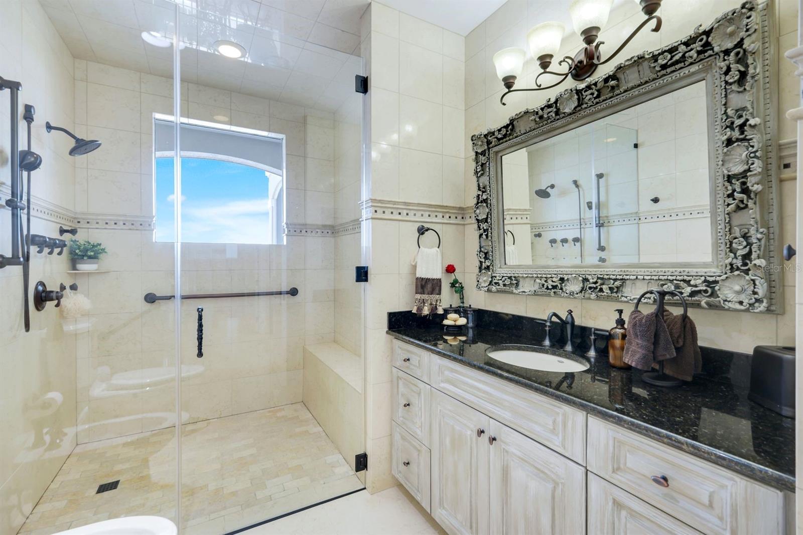 Guest bathroom ensuite - 7159 MANASOTA KEY RD, ENGLEWOOD