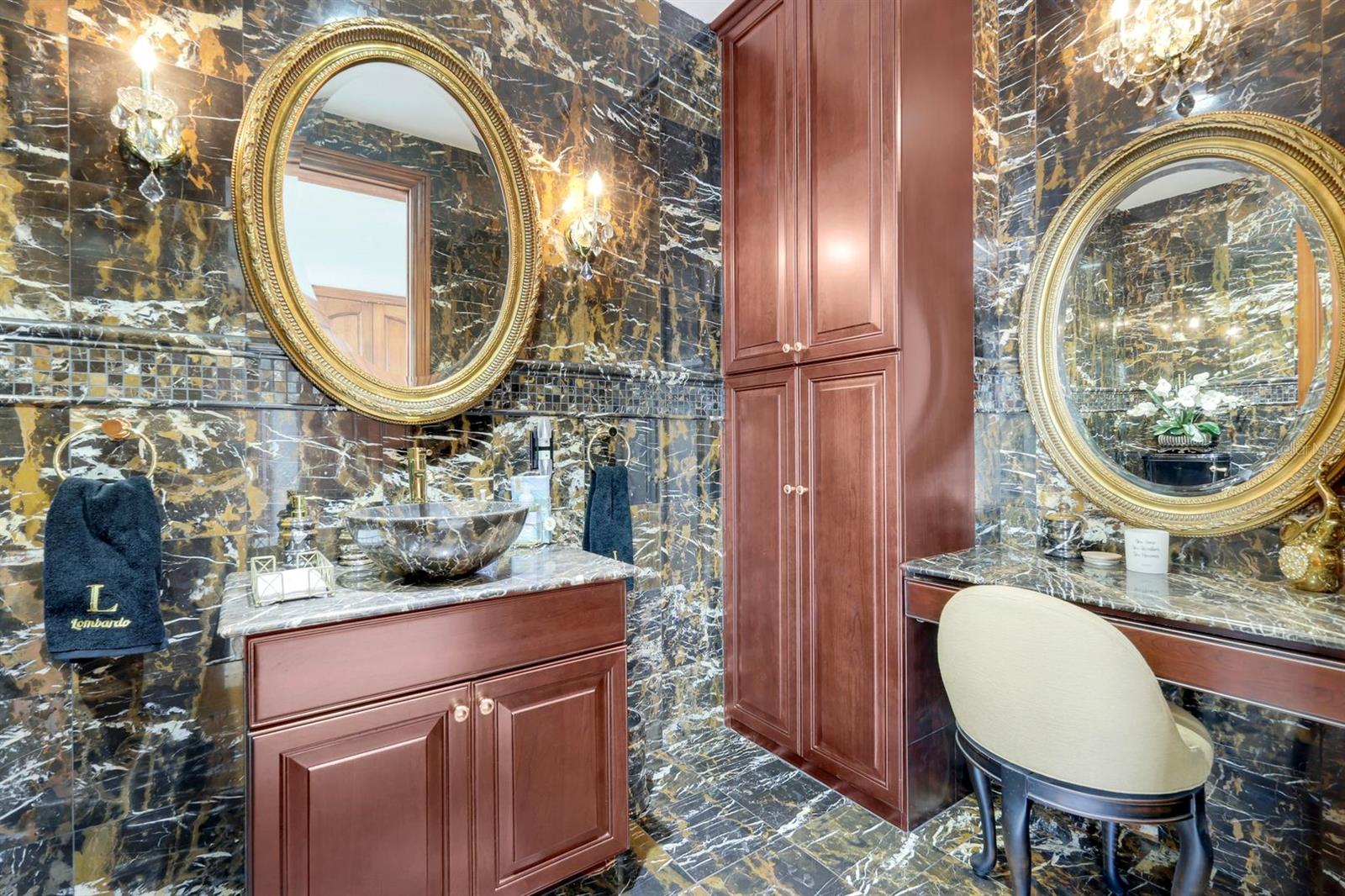 elegant guest bathroom - 7159 MANASOTA KEY RD, ENGLEWOOD
