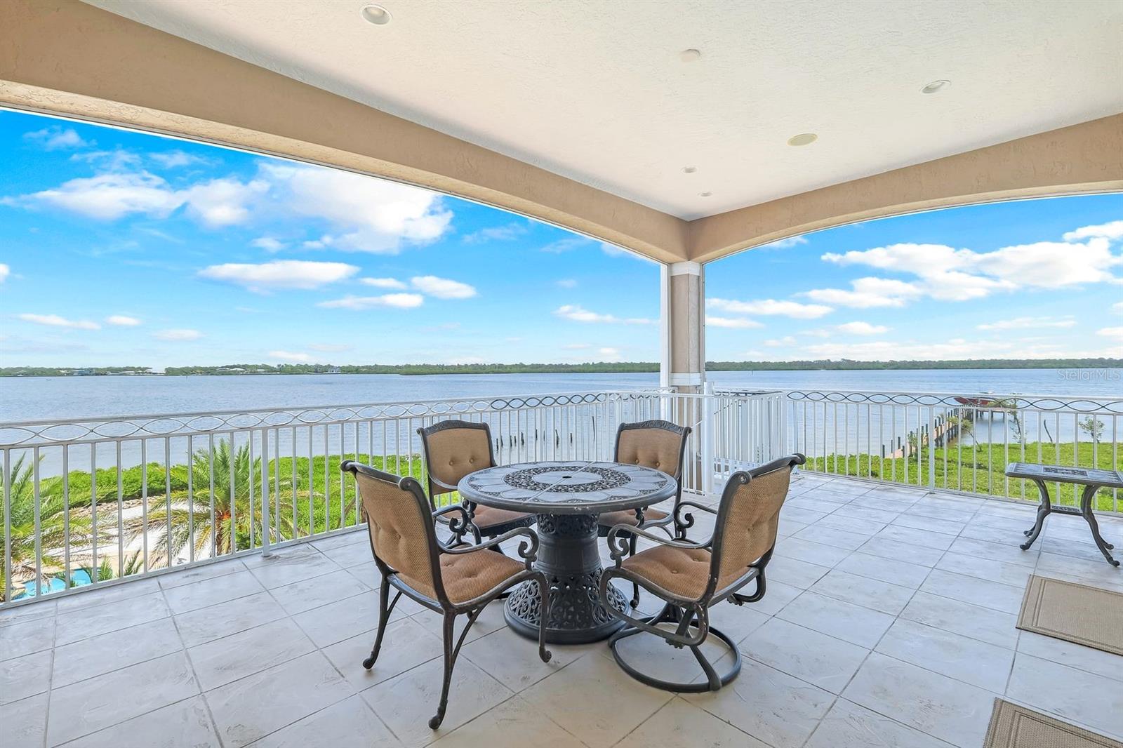 Outdoor dining with panoramic views - 7159 MANASOTA KEY RD, ENGLEWOOD
