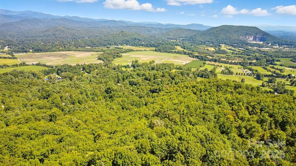 Another view of Fodderstack mountain. - 11 Reserve Road, Pisgah Forest