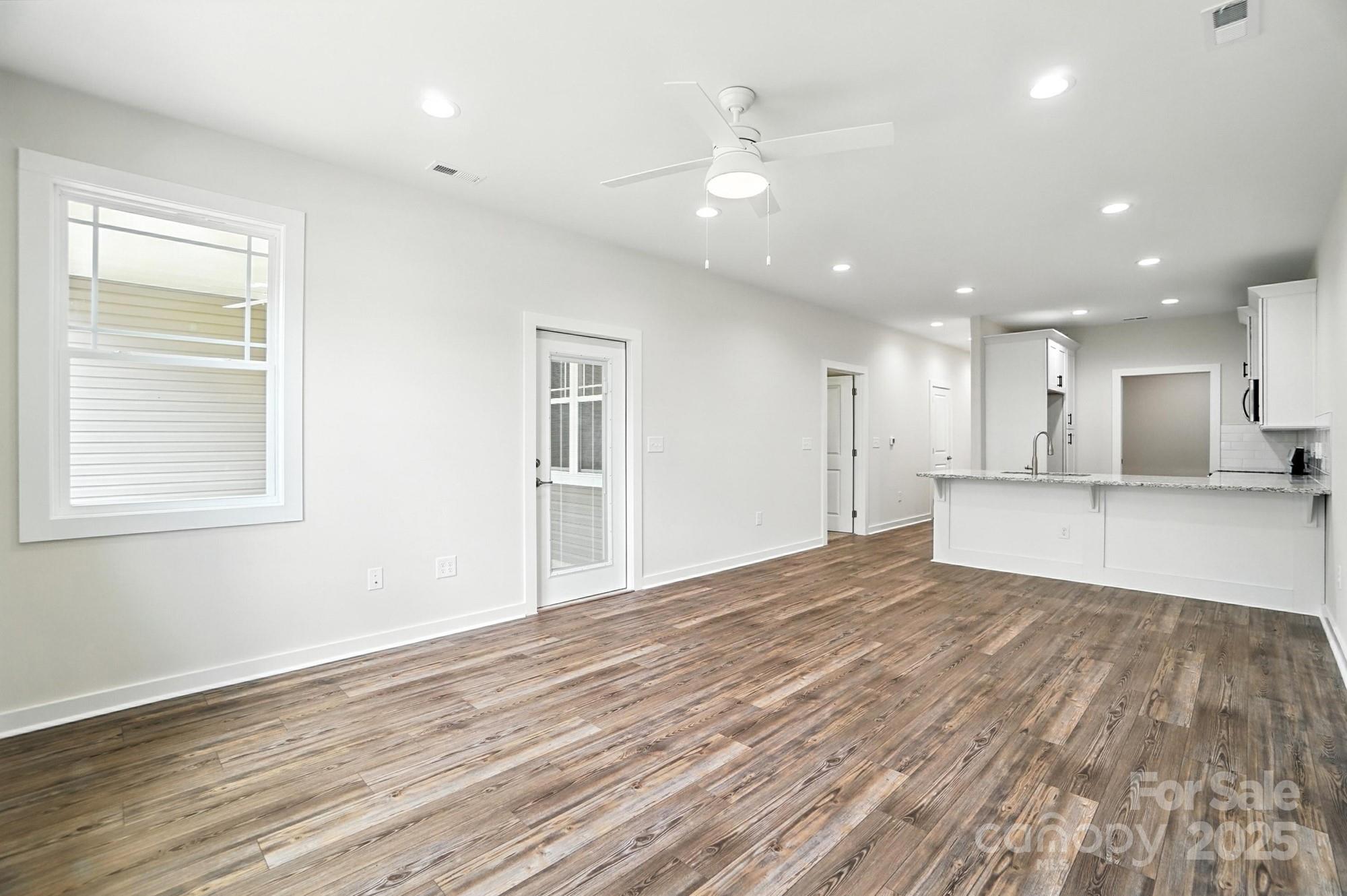 Townhouse at 1530 29th Street SE, Hickory, photo 18 of 37