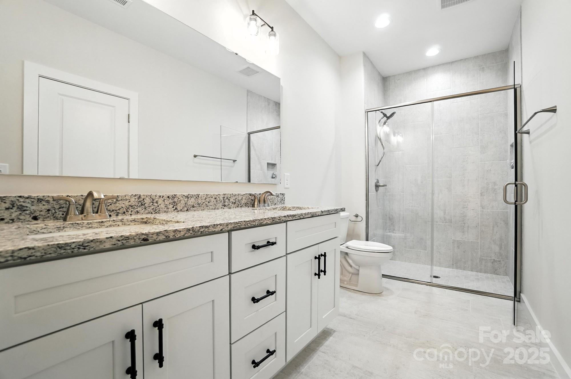 Townhouse at 1530 29th Street SE, Hickory, photo 24 of 37