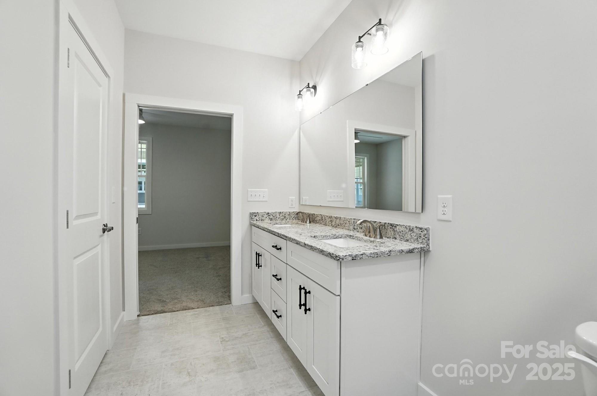 Townhouse at 1530 29th Street SE, Hickory, photo 26 of 37