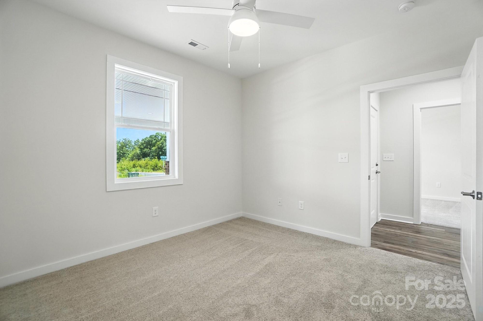 Townhouse at 1530 29th Street SE, Hickory, photo 31 of 37