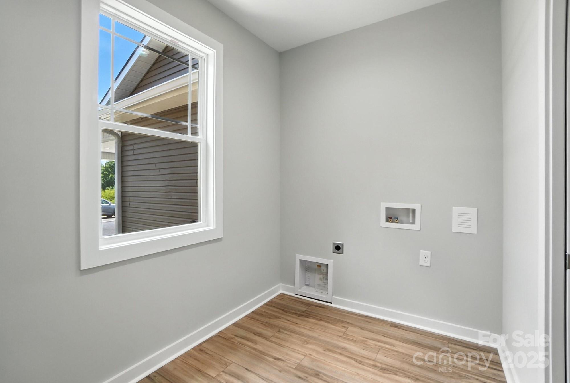 Townhouse at 1524 29th Street SE, Hickory, photo 15 of 41