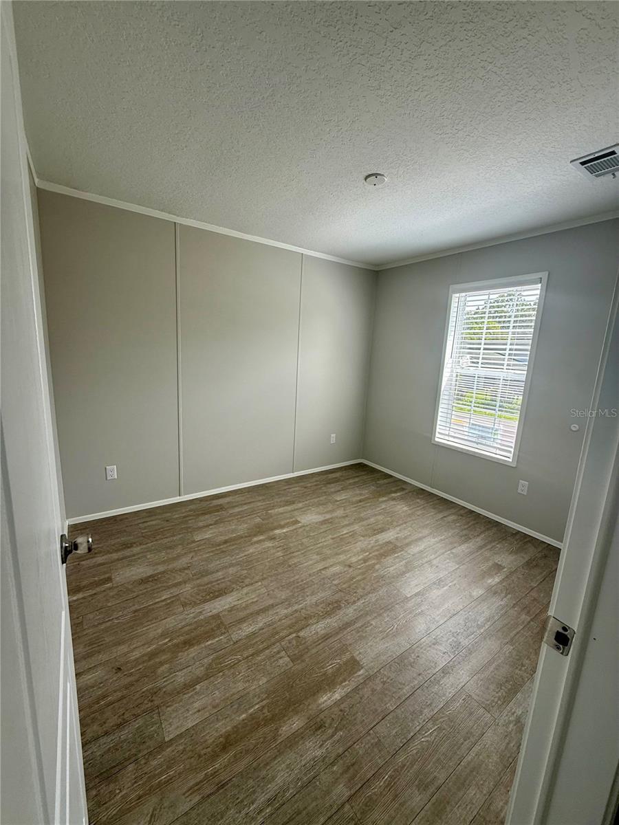 Manufactured Home at 37743 GEIGER RD, ZEPHYRHILLS, photo 14 of 21