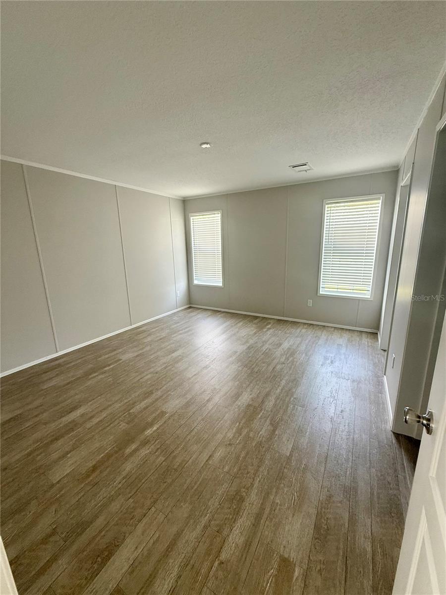 Manufactured Home at 37743 GEIGER RD, ZEPHYRHILLS, photo 16 of 21