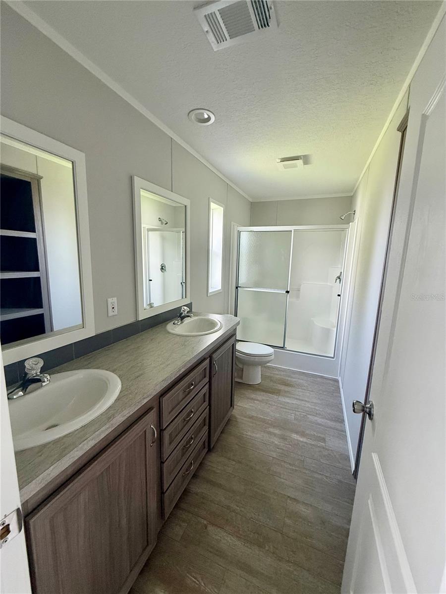 Manufactured Home at 37743 GEIGER RD, ZEPHYRHILLS, photo 19 of 21