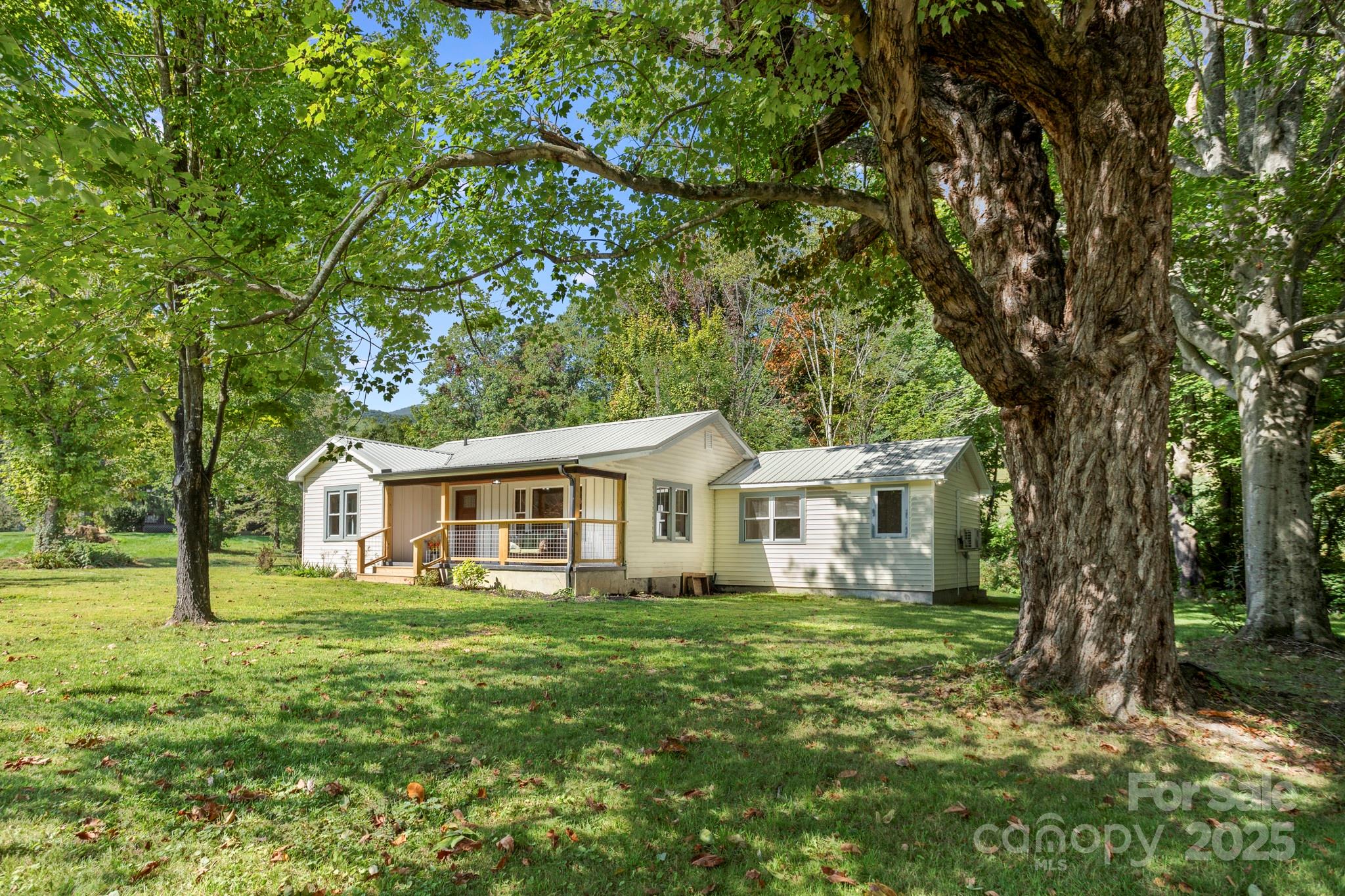 Single Family Residence at 1808 Allens Creek Road, Waynesville, photo 5 of 45