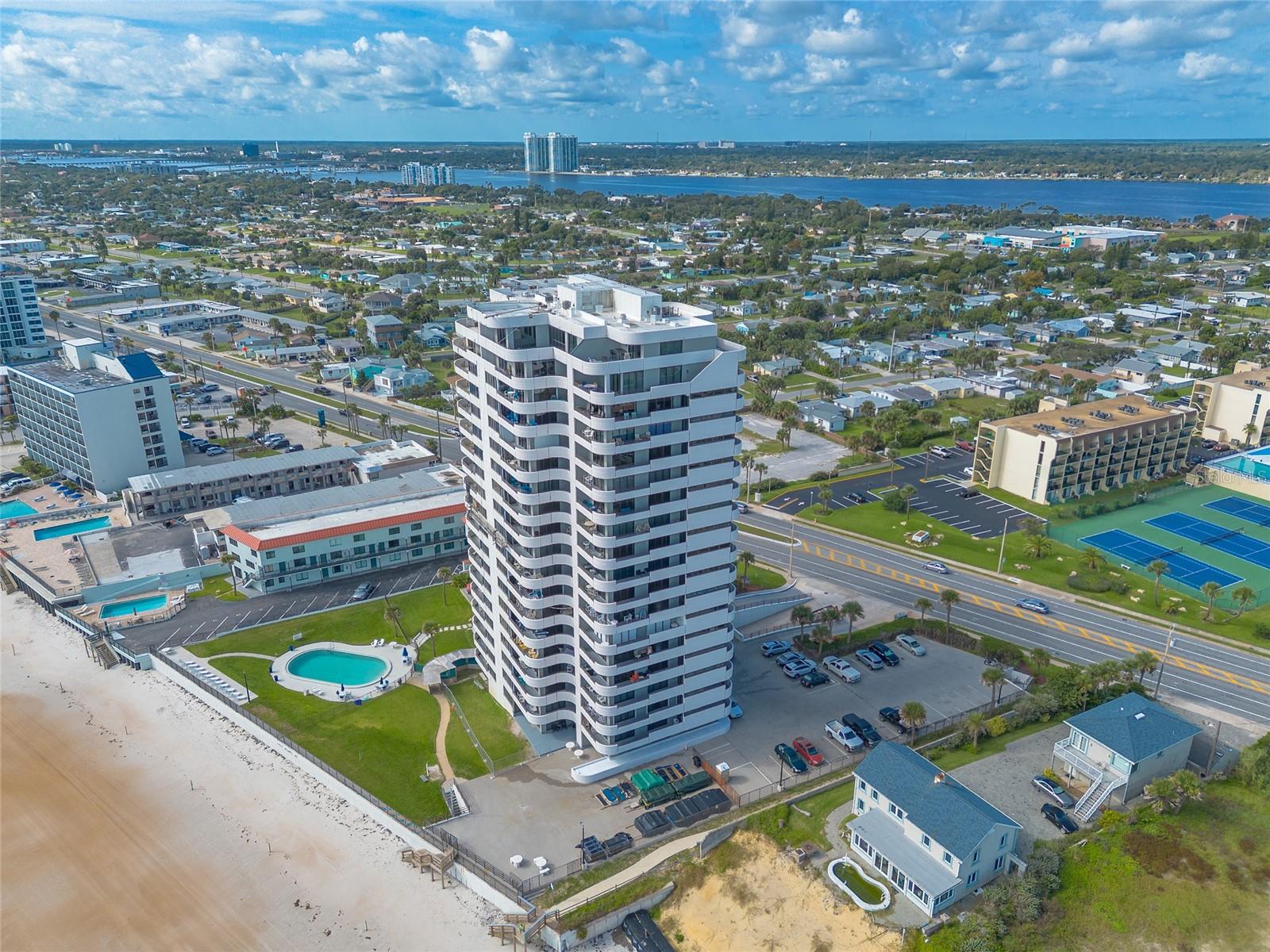 1420 N ATLANTIC AVE #601
