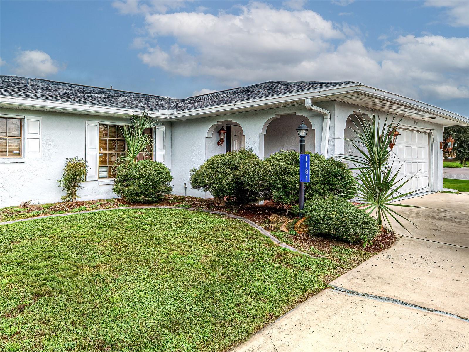FRESH PAINT! - 1181 SEACREST DR NW, PORT CHARLOTTE