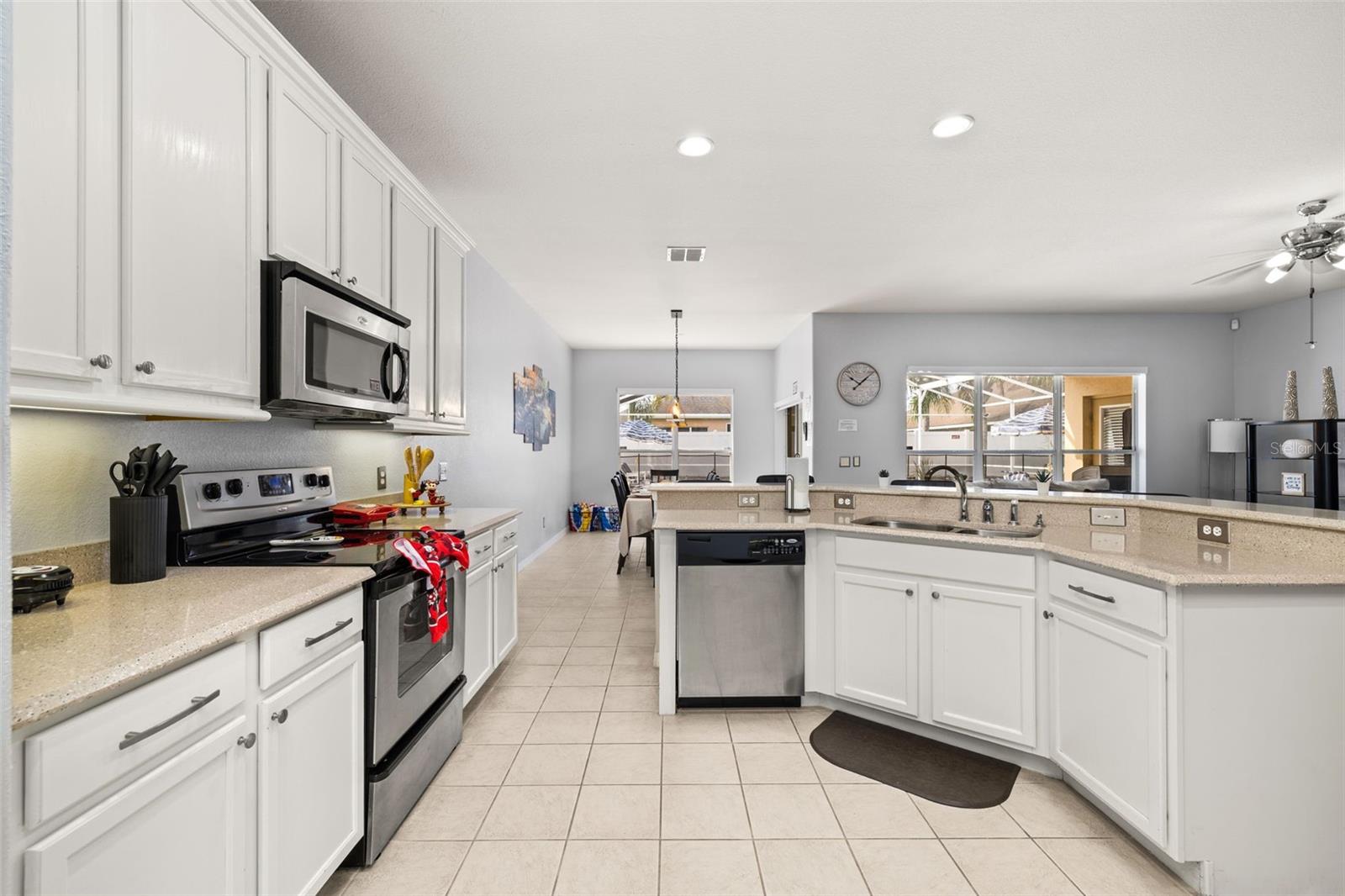 Single Family Residence at 2663 SAND HILL POINT CIR, DAVENPORT, photo 14 of 64