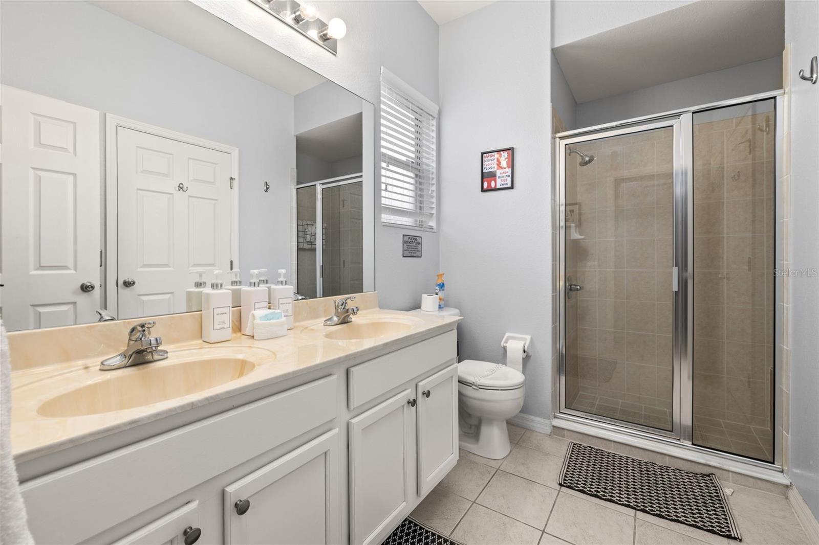 bathroom 1, connects to in law suite/first floor - 2663 SAND HILL POINT CIR, DAVENPORT
