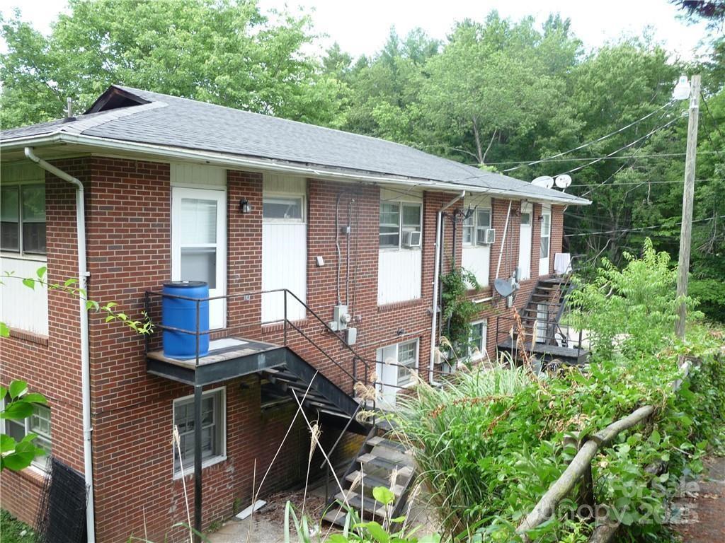 226 Triad - 18, 40, 90 Glade Valley Church Road, Glade Valley