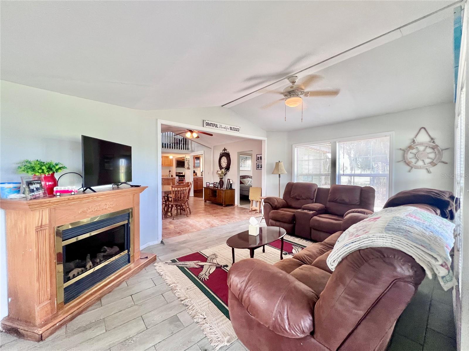 Family room - 5020 RONALD REAGAN PKWY, DAVENPORT