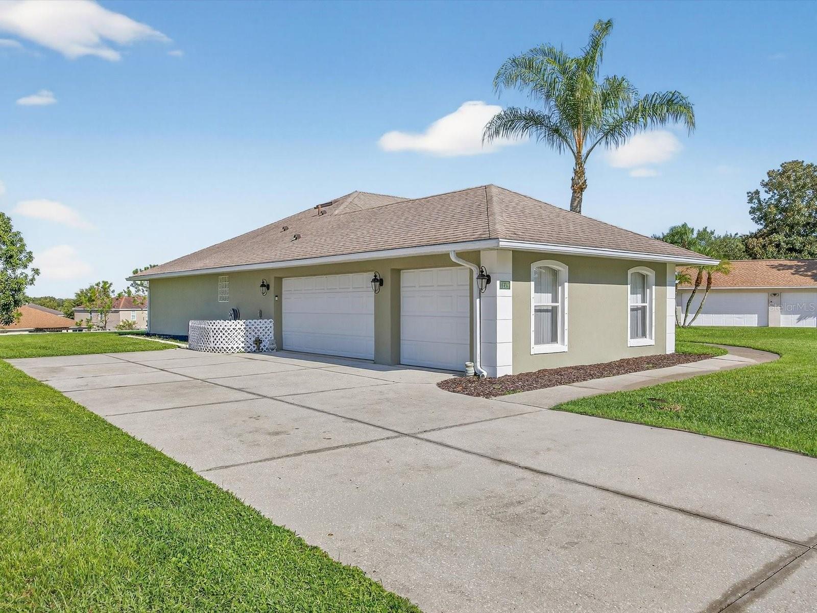 11519 GRAND BAY BLVD