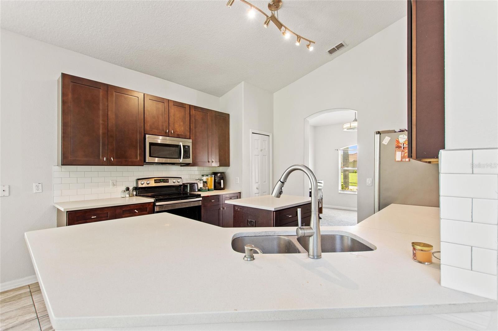 Single Family Residence at 4039 NAVIGATOR WAY, KISSIMMEE, photo 10 of 55