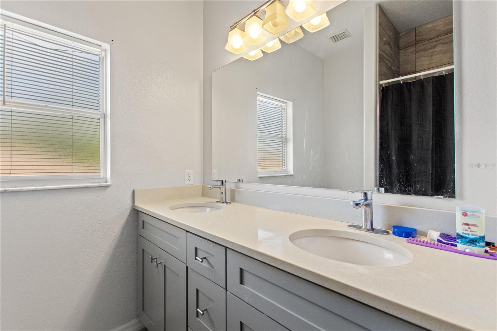 Second Bathroom - 4039 NAVIGATOR WAY, KISSIMMEE