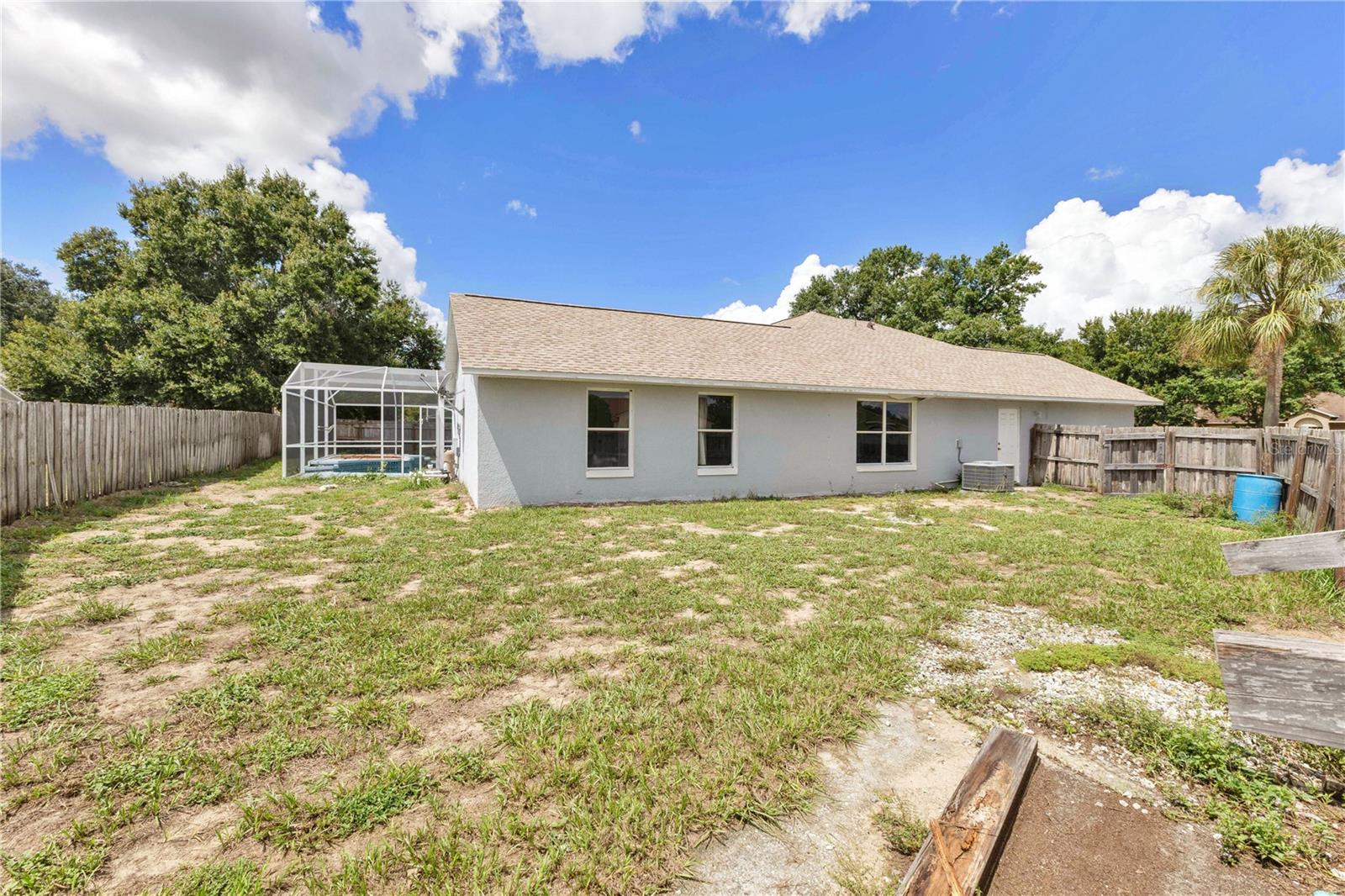 Single Family Residence at 623 OAKPARK LOOP, DAVENPORT, photo 18 of 28