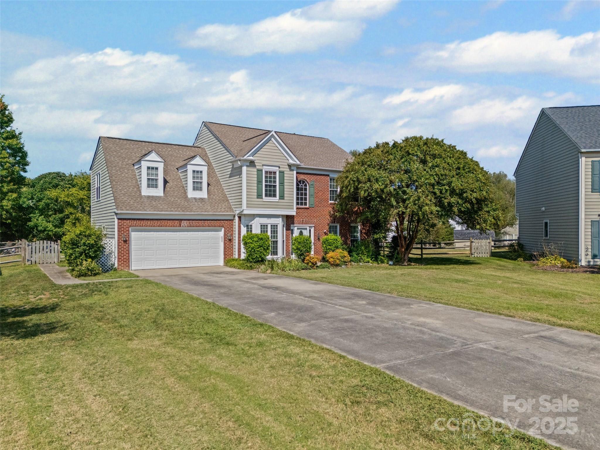 Single Family Residence at 5899 Crimson Oak Court, Harrisburg, photo 3 of 34