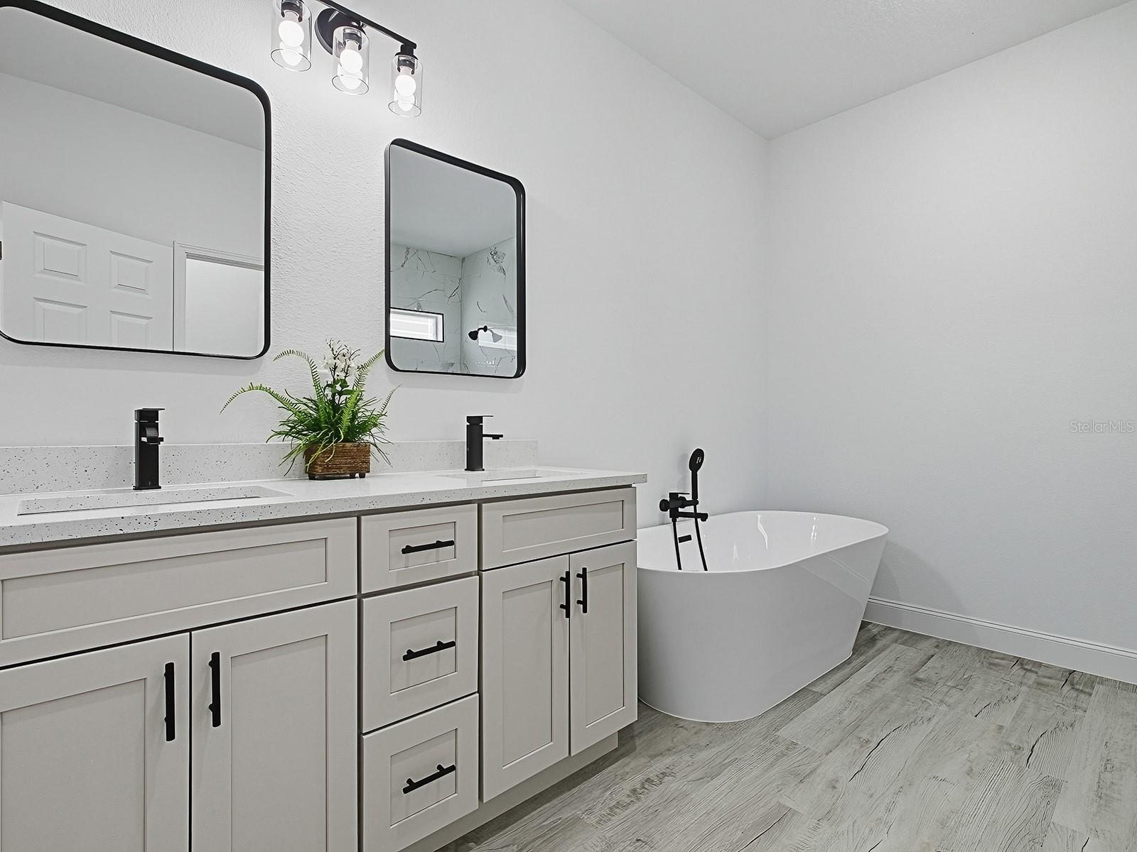 Single Family Residence at 13322 SW 85 CIR, OCALA, photo 7 of 35