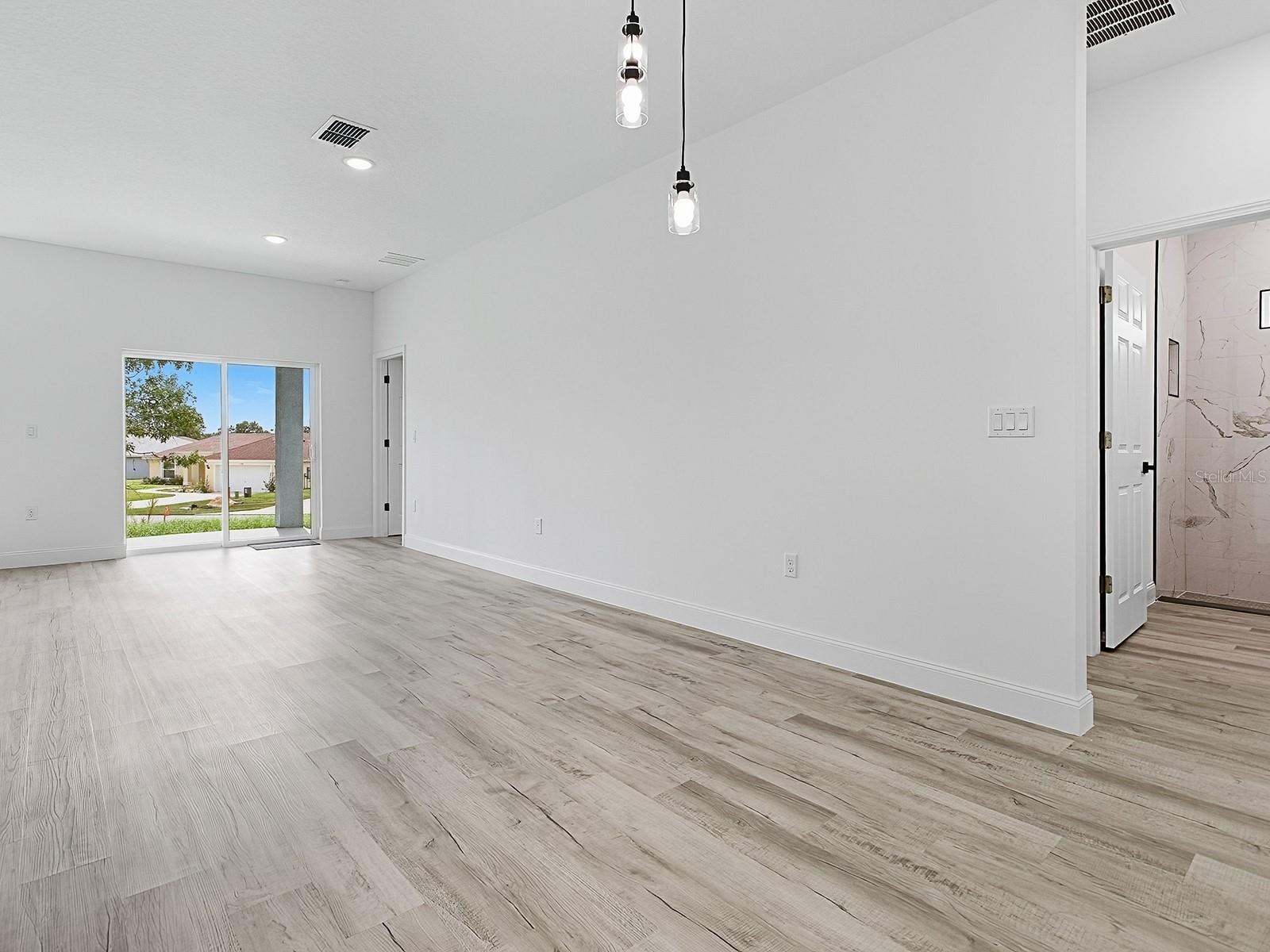 Single Family Residence at 13322 SW 85 CIR, OCALA, photo 13 of 35