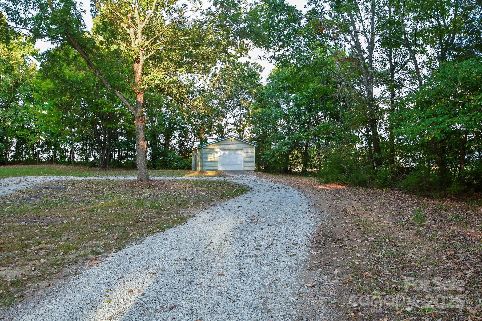 Single Family Residence at 7817 Carl Polk Road, Monroe, photo 6 of 22