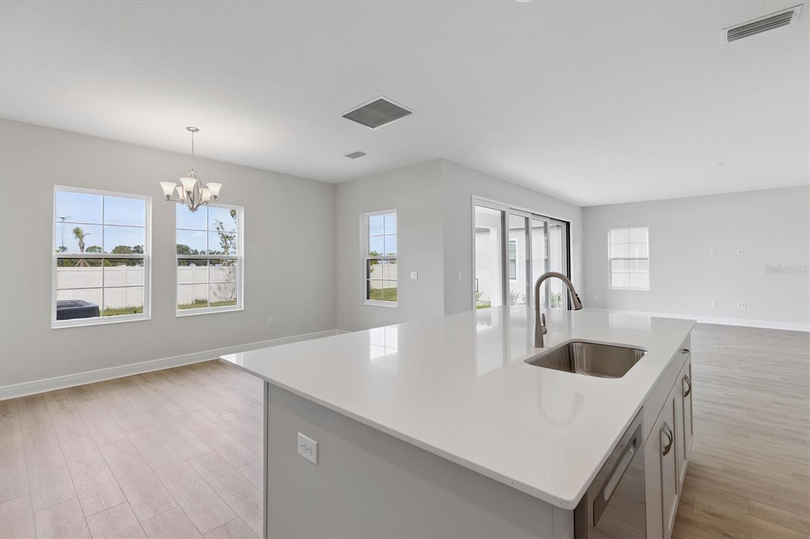 Single Family Residence at 8517 DOVE BOG TER, PARRISH, photo 12 of 33