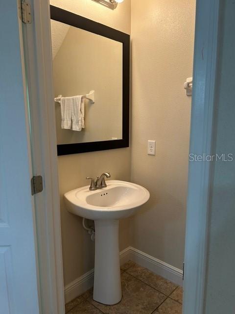 Townhouse at 8135 ROSEVILLE BLVD, DAVENPORT, photo 19 of 56