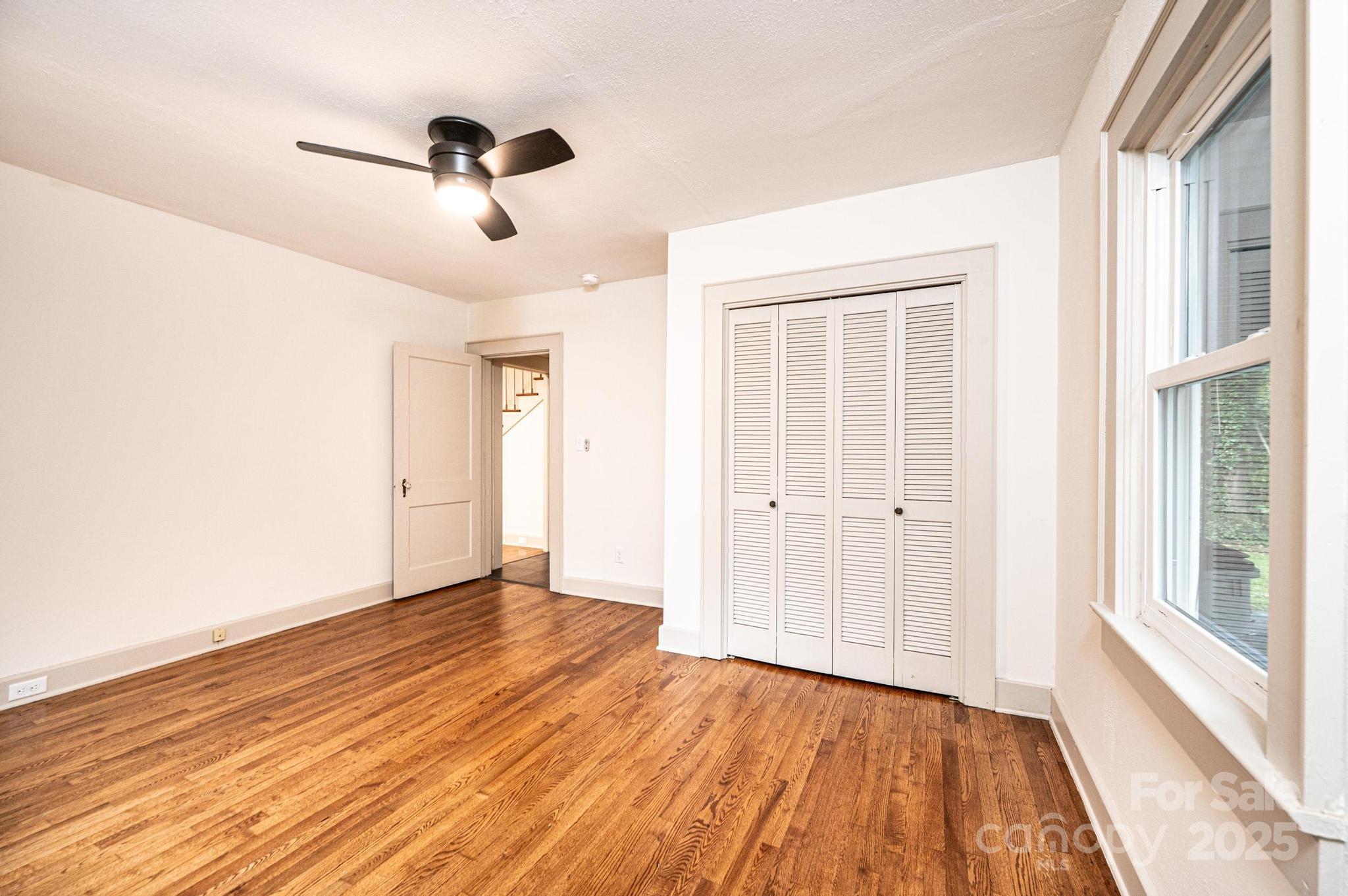 Single Family Residence at 526 Kentwood Street SW, Lenoir, photo 26 of 48