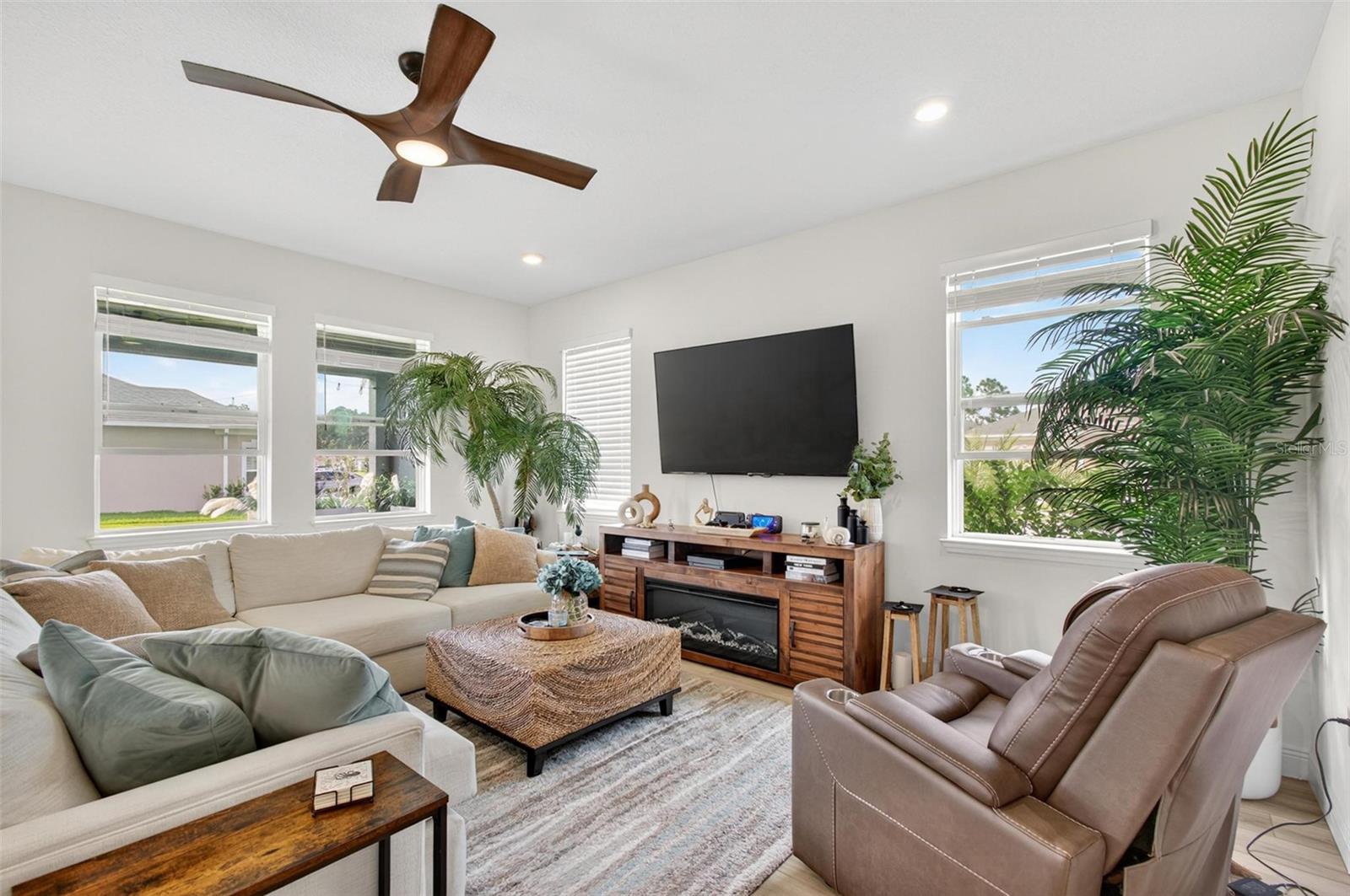 Single Family Residence at 2 RIDGE RD, PALM COAST, photo 14 of 71
