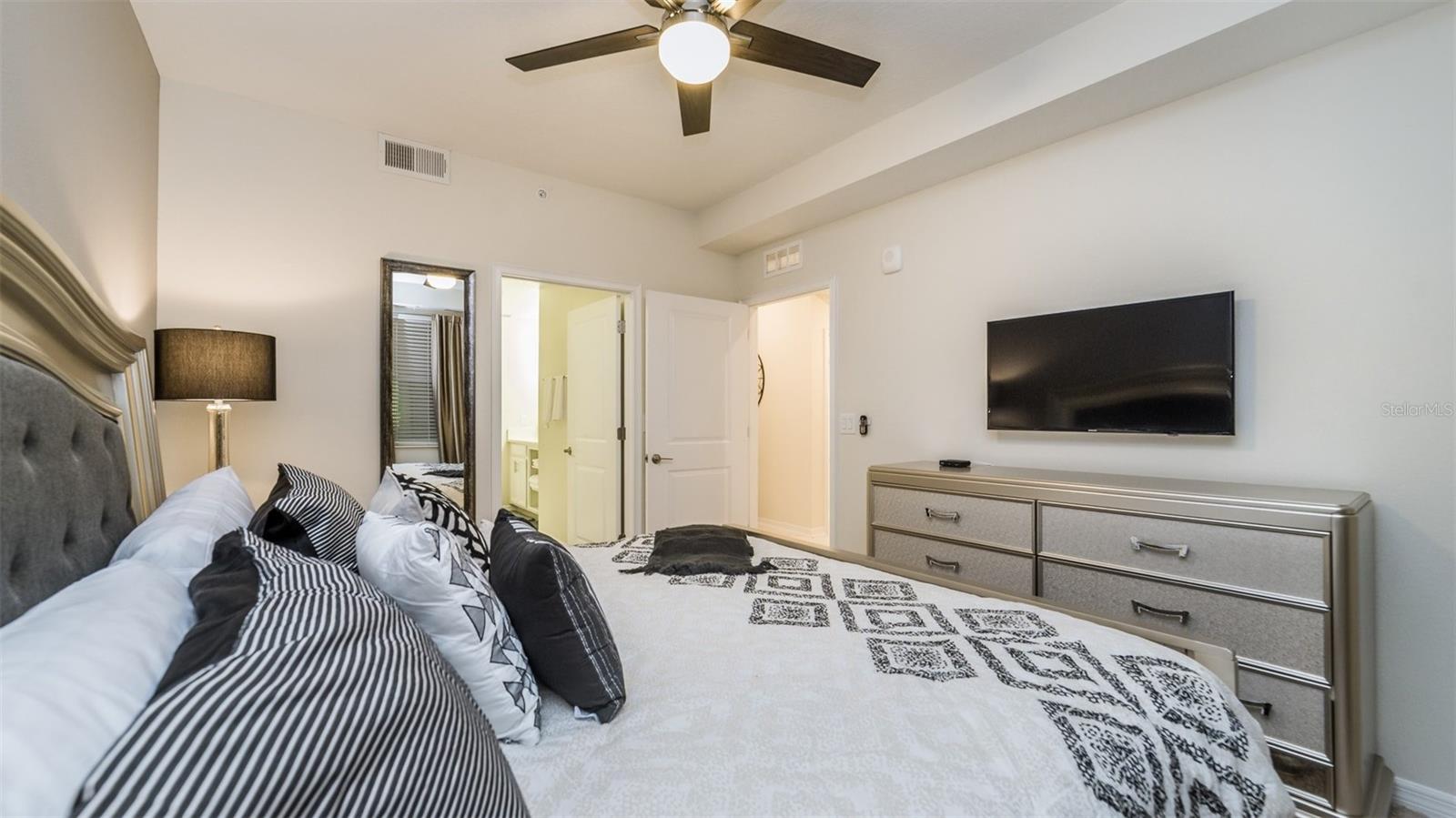 Condominium at 4741 CLOCK TOWER DR #102, KISSIMMEE, photo 12 of 27
