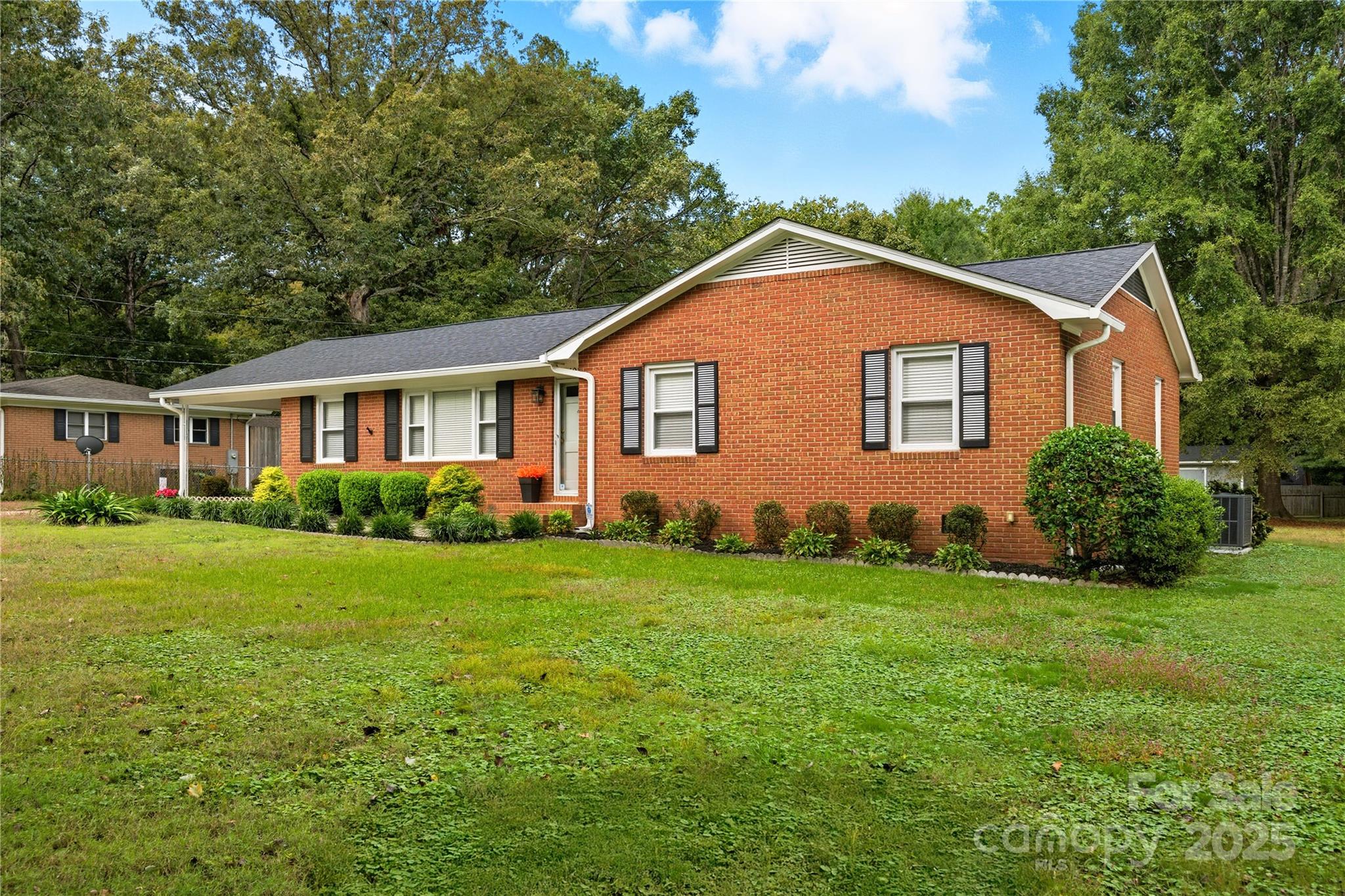 Single Family Residence at 2101 Shady Lane, Monroe, photo 3 of 39