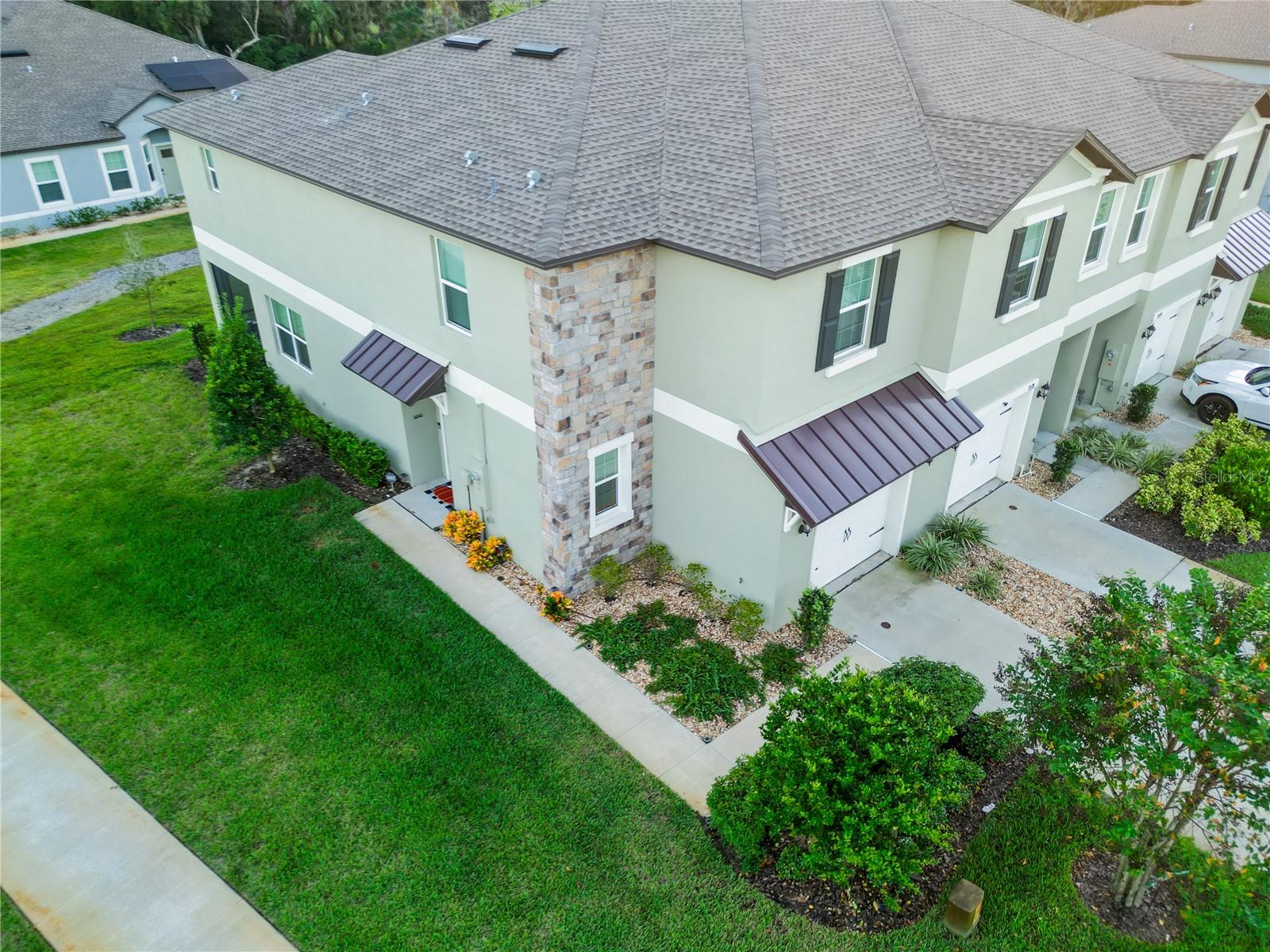 Corner lot end unit - 7082 RIPPLE POND LOOP, ZEPHYRHILLS