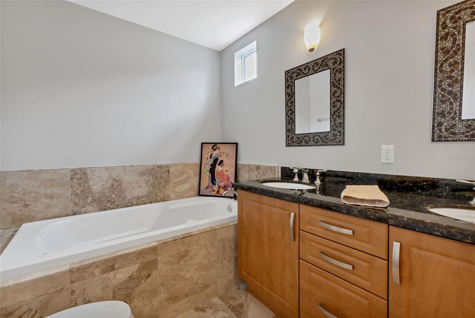 Primary Bathroom Tub - 2522 MAGDALINA DR, PUNTA GORDA