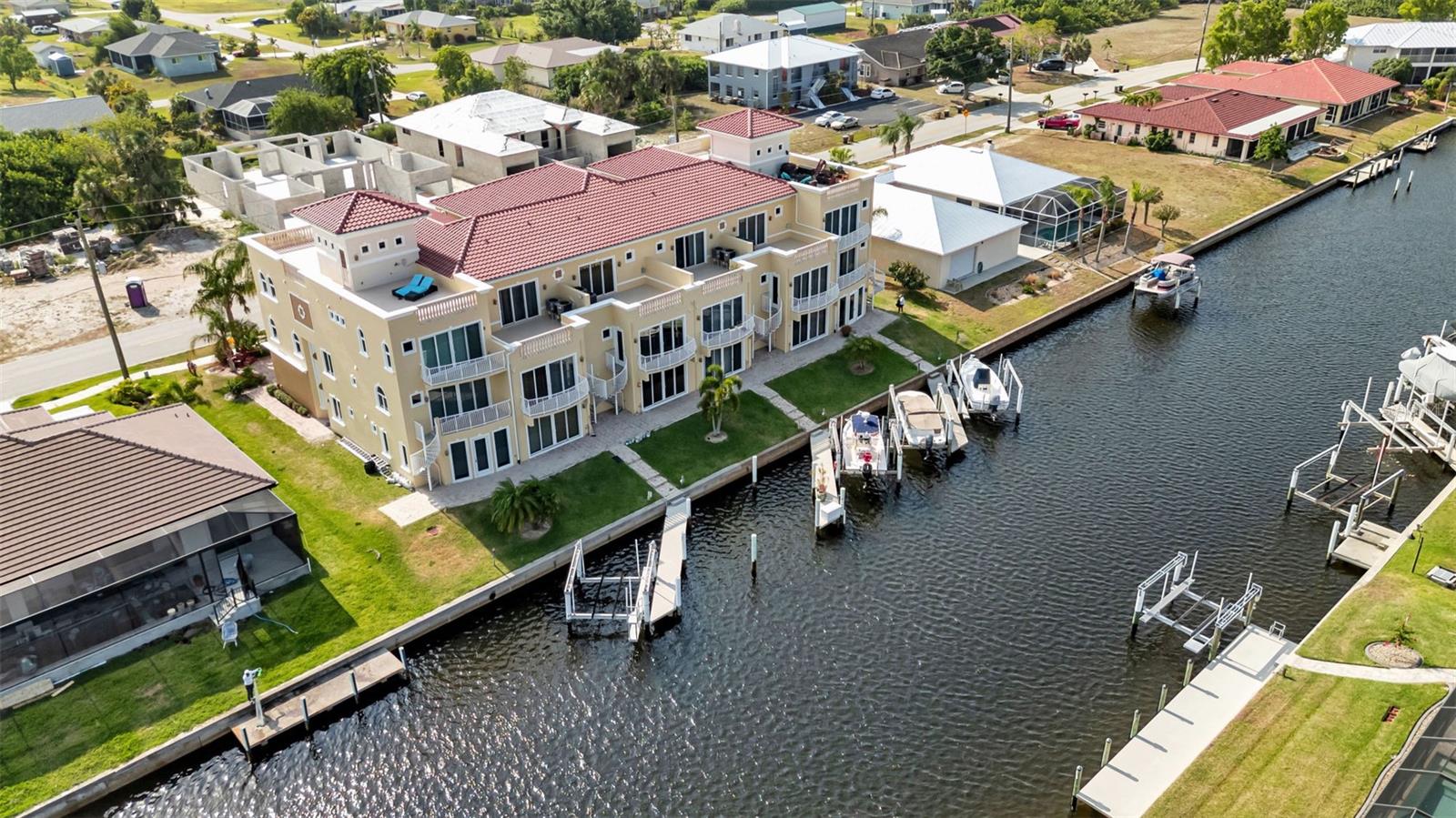 Condominium at 2522 MAGDALINA DR, PUNTA GORDA, photo 45 of 50