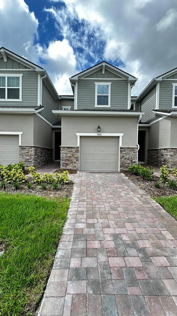 Townhouse at 9040 OCEAN TIDE WAY, KISSIMMEE, photo 2 of 27
