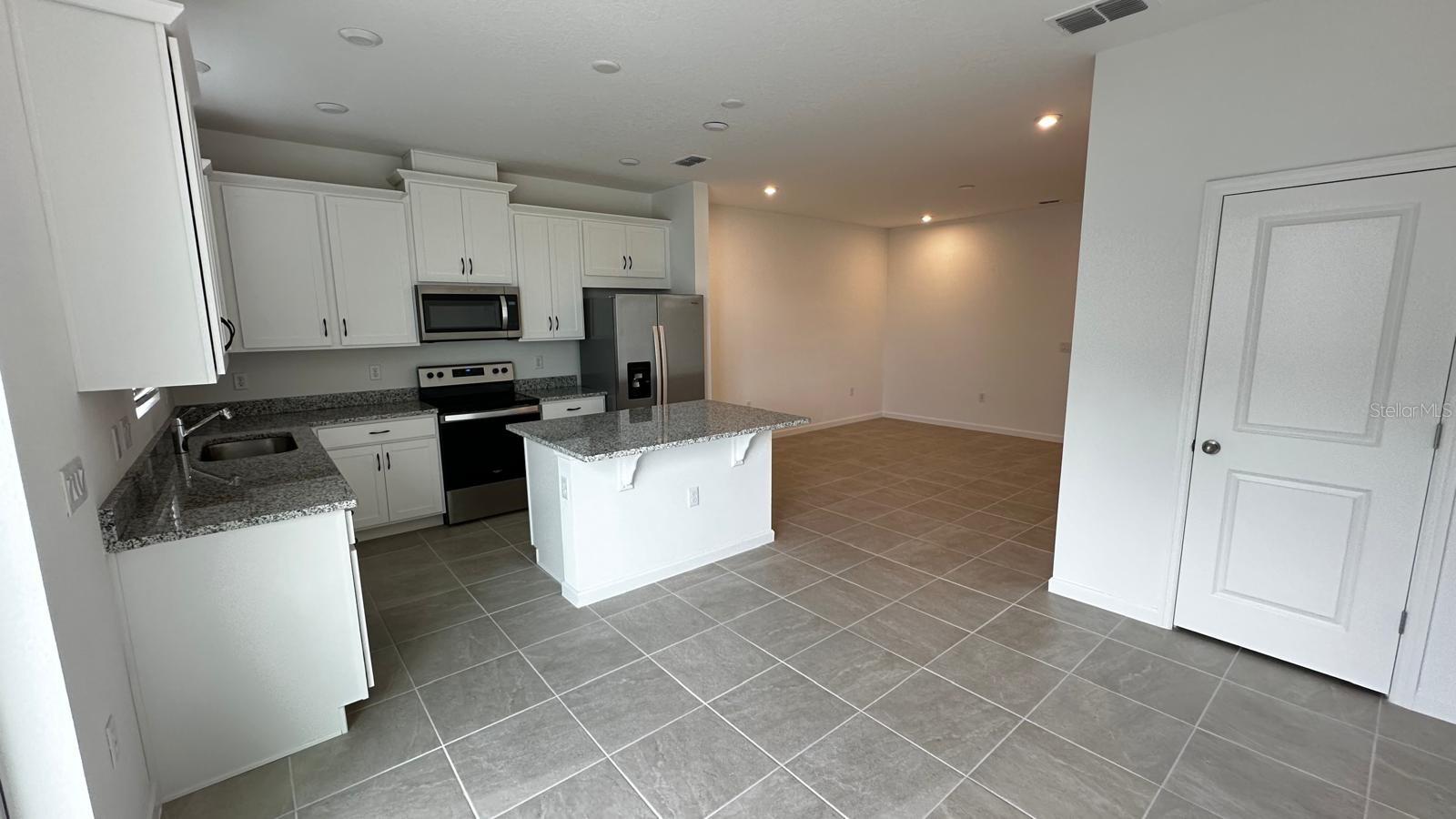 Townhouse at 9040 OCEAN TIDE WAY, KISSIMMEE, photo 19 of 27