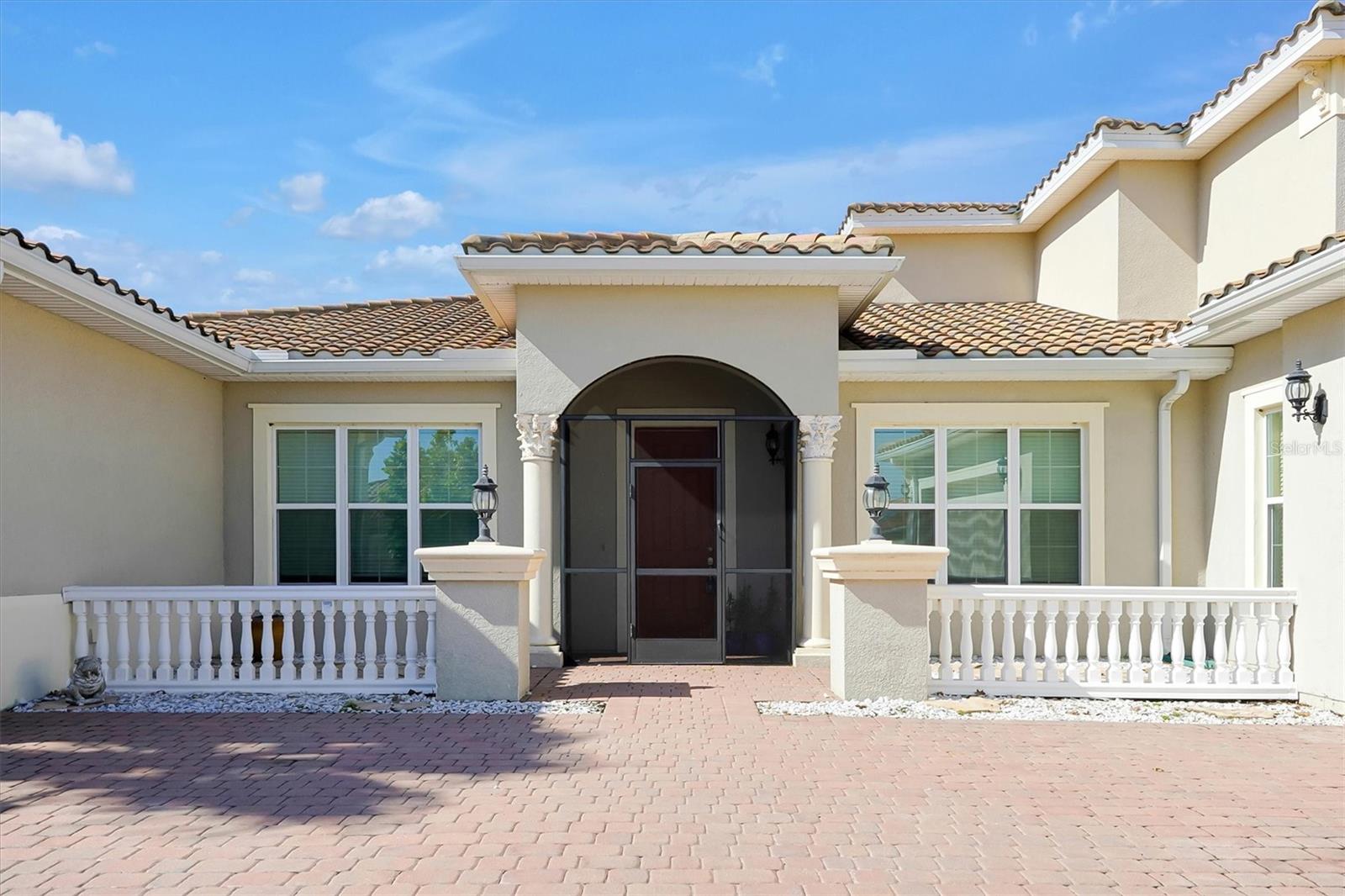 Single Family Residence at 870 SPINNAKER WAY, KISSIMMEE, photo 2 of 59