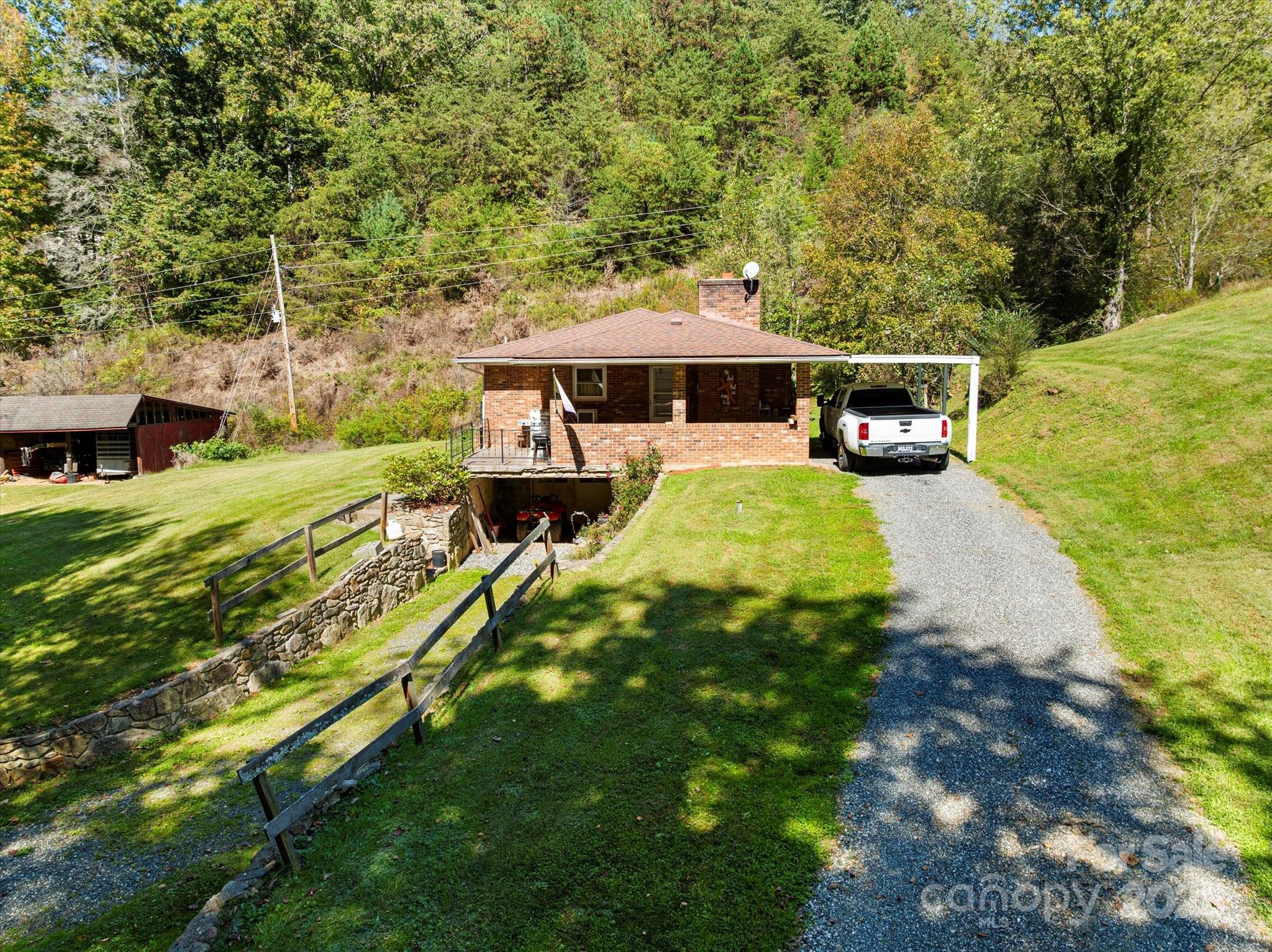 Upper & lower driveways for parking - 1623 Ammons Branch Road, Marshall