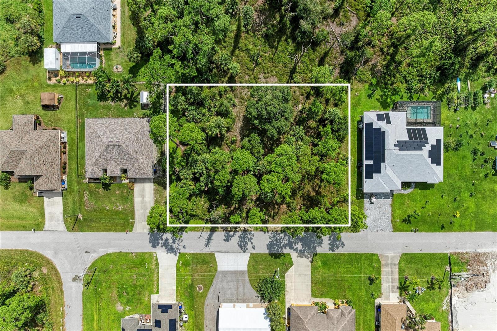 1139164804, 1139164805 FOXGLOVE AVE #Lot 4, lot 5