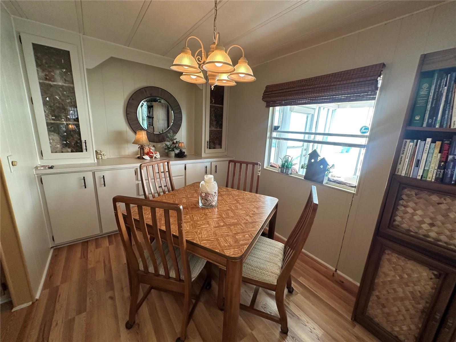 Manufactured Home at 5800 FORSYTHIA RD, VENICE, photo 4 of 27