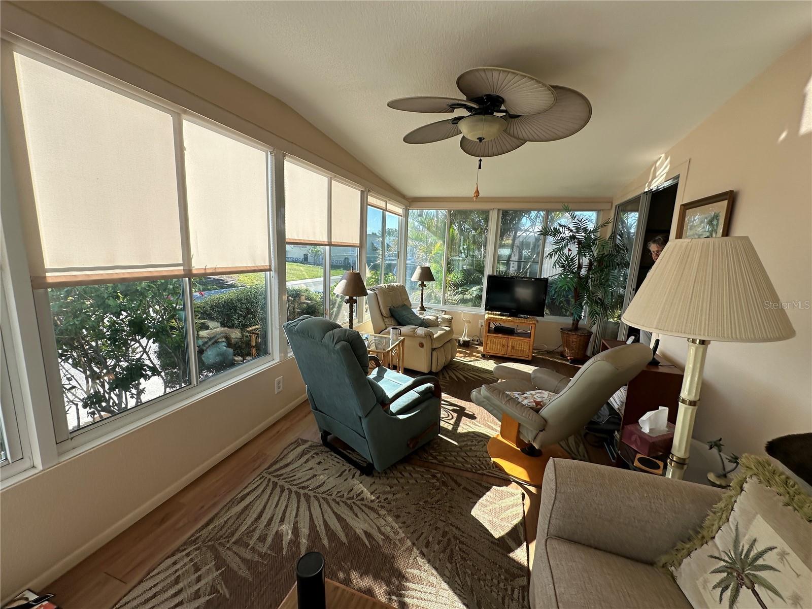 Manufactured Home at 5800 FORSYTHIA RD, VENICE, photo 9 of 27