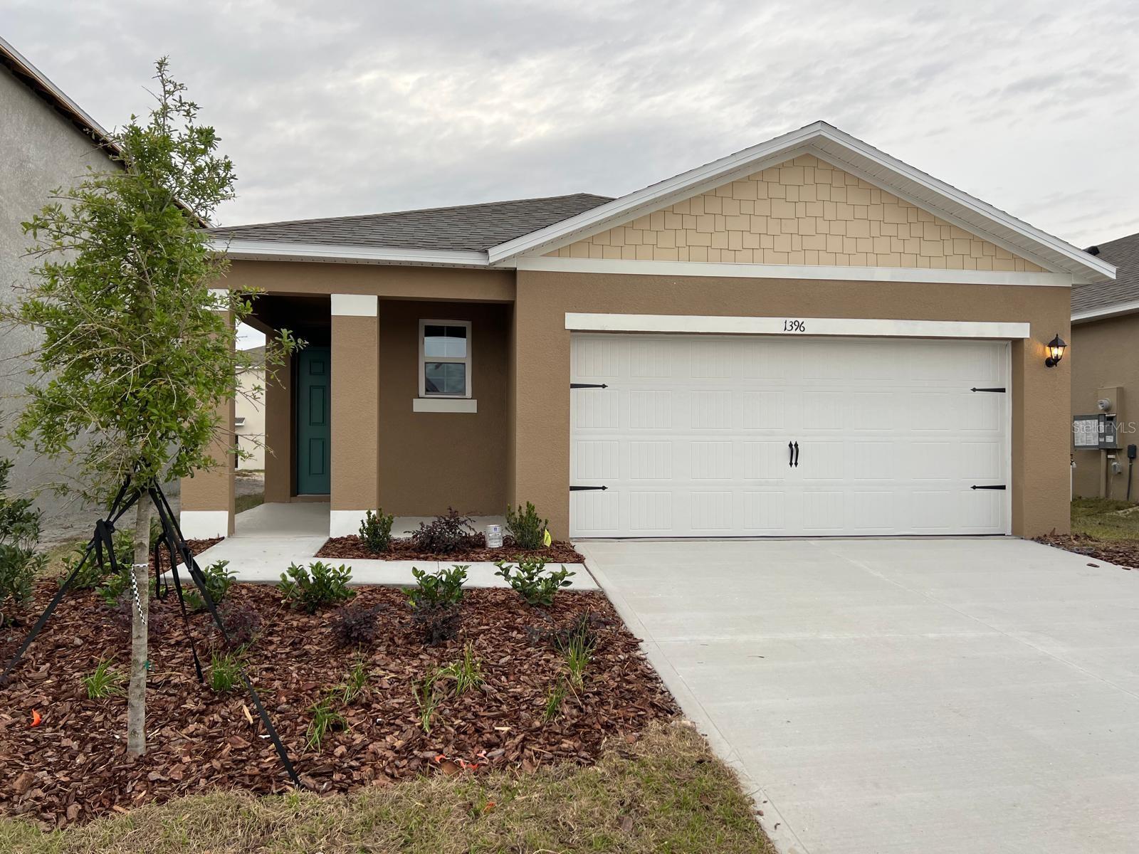 1396 BERRY LN