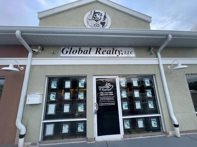 160 CYPRESS POINT PKWY #C212